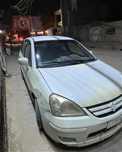 سوزوکی لیانا